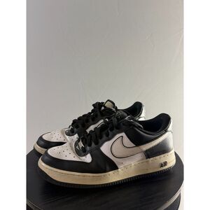 Nike Air Force 1 Low Black White AF1 Sneakers Size 11 Classic Streetwear
